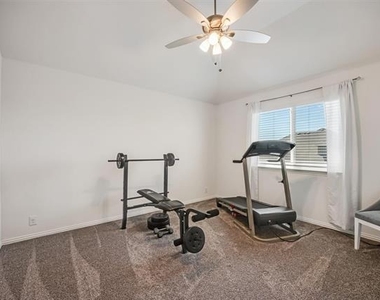 3911 Holly Springs Lane - Photo Thumbnail 9