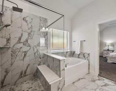 3911 Holly Springs Lane - Photo Thumbnail 16