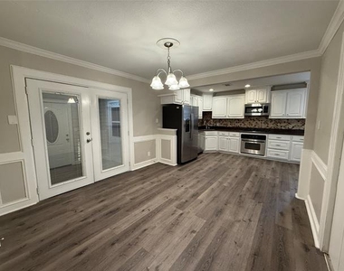 10403 Sandra Lynn Drive - Photo Thumbnail 10