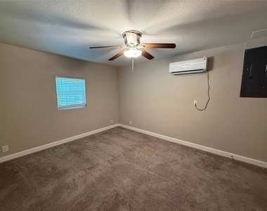 10403 Sandra Lynn Drive - Photo Thumbnail 13