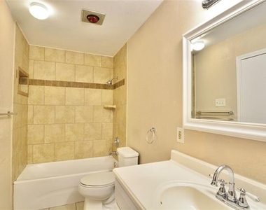 4133 Silverberry Avenue - Photo Thumbnail 12
