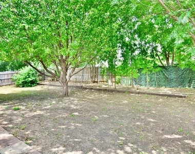 4133 Silverberry Avenue - Photo Thumbnail 7