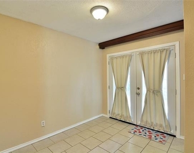 4133 Silverberry Avenue - Photo Thumbnail 20