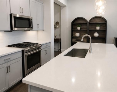 8235 Snapdragon Way - Photo Thumbnail 7