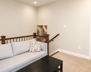 8235 Snapdragon Way - Photo Thumbnail 13