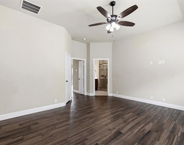 314 Brooklyn Lane - Photo Thumbnail 8