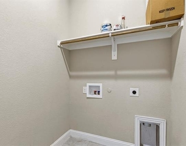 314 Brooklyn Lane - Photo Thumbnail 20