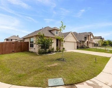 314 Brooklyn Lane - Photo Thumbnail 23