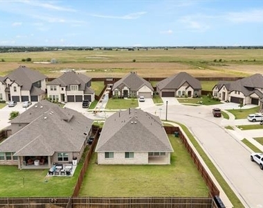 314 Brooklyn Lane - Photo Thumbnail 25