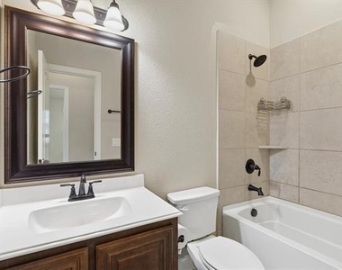314 Brooklyn Lane - Photo Thumbnail 17