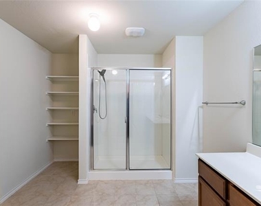 1009 Riverstone Trail - Photo Thumbnail 18