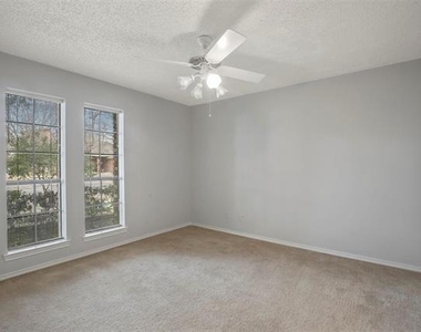 9738 Windham Drive - Photo Thumbnail 11
