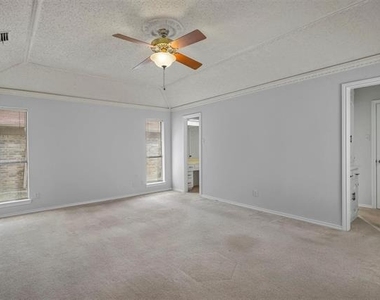 9738 Windham Drive - Photo Thumbnail 17