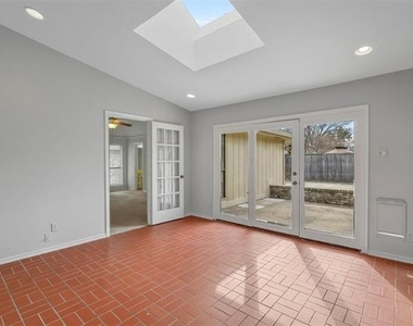 9738 Windham Drive - Photo Thumbnail 5