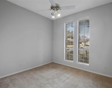 9738 Windham Drive - Photo Thumbnail 13
