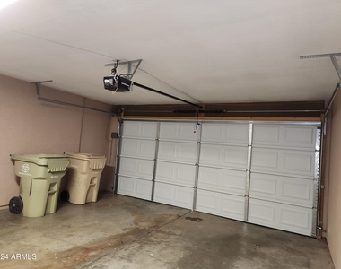 5117 W Acoma Drive - Photo Thumbnail 2