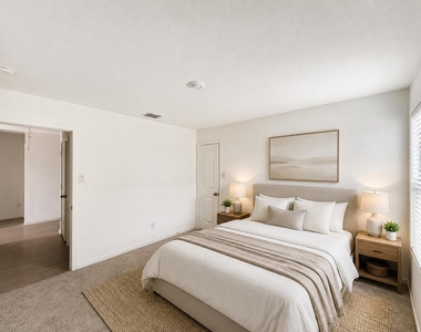 5308 Agalinis Street - Photo Thumbnail 10
