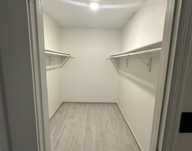 5805 W Evans Drive - Photo Thumbnail 28