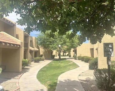 5805 W Evans Drive - Photo Thumbnail 1