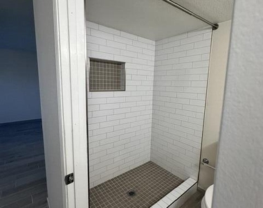 5805 W Evans Drive - Photo Thumbnail 30