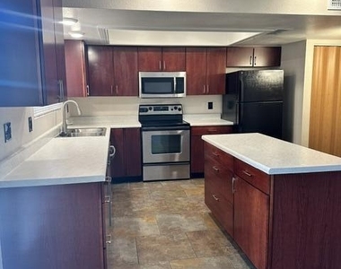 5805 W Evans Drive - Photo Thumbnail 16