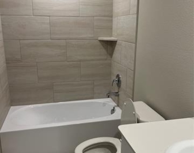 1405 Arrowleaf Drive - Photo Thumbnail 2