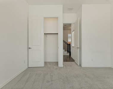 4249 Watson Way - Photo Thumbnail 24