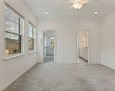 4249 Watson Way - Photo Thumbnail 22