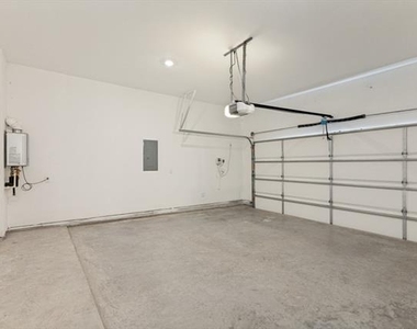 4249 Watson Way - Photo Thumbnail 34