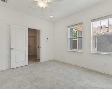 4249 Watson Way - Photo Thumbnail 23