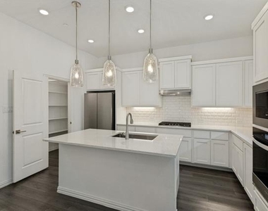 4249 Watson Way - Photo Thumbnail 5