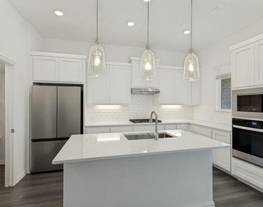 4249 Watson Way - Photo Thumbnail 11