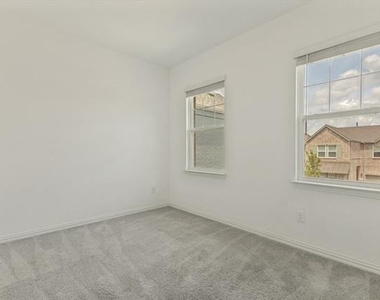 4249 Watson Way - Photo Thumbnail 32