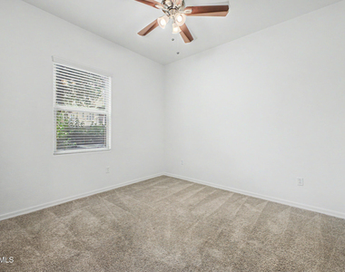 5550 N 16th Street - Photo Thumbnail 11