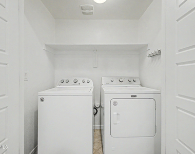 5550 N 16th Street - Photo Thumbnail 14