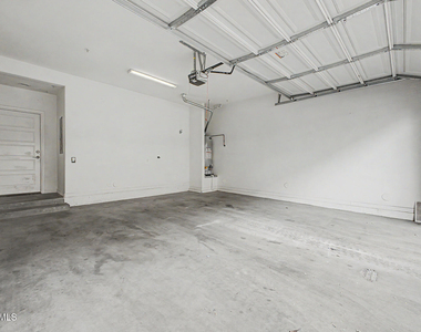 5550 N 16th Street - Photo Thumbnail 15