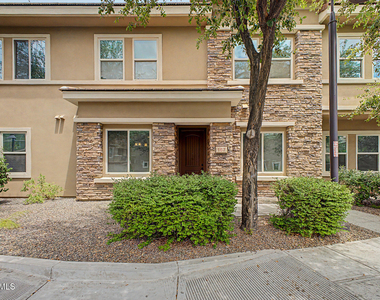 5550 N 16th Street - Photo Thumbnail 2
