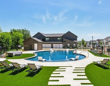 1414 Orchid Drive - Photo Thumbnail 14