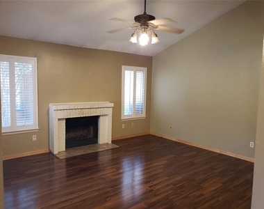 662 Prairie Dell Street - Photo Thumbnail 7