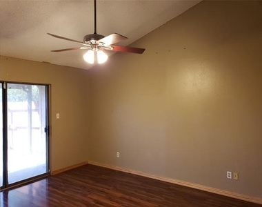 662 Prairie Dell Street - Photo Thumbnail 11
