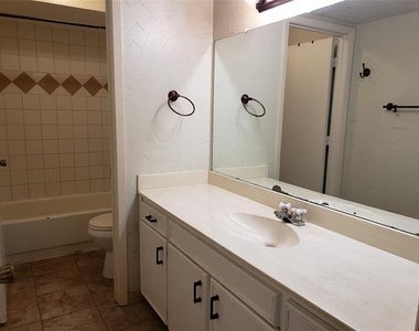 662 Prairie Dell Street - Photo Thumbnail 14