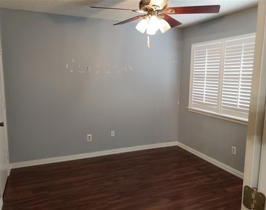 662 Prairie Dell Street - Photo Thumbnail 12