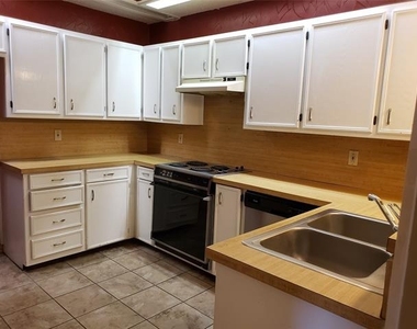 662 Prairie Dell Street - Photo Thumbnail 1