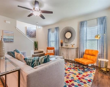 1413 Orchid Drive - Photo Thumbnail 2