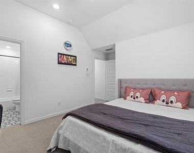 2541 Forestbrook Drive - Photo Thumbnail 27