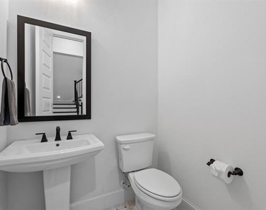 2541 Forestbrook Drive - Photo Thumbnail 34