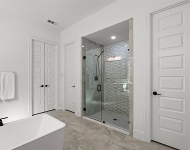 2541 Forestbrook Drive - Photo Thumbnail 20