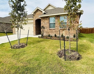 239 Jenkinson Drive - Photo Thumbnail 1