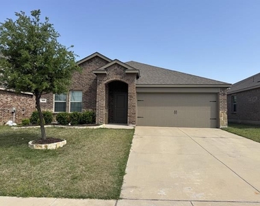 929 Alton Drive - Photo Thumbnail 1