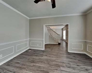 2129 Carrington Avenue - Photo Thumbnail 1